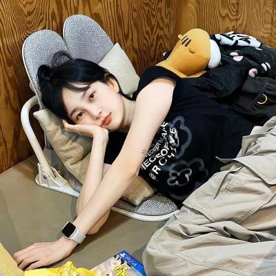 戒指里的她
